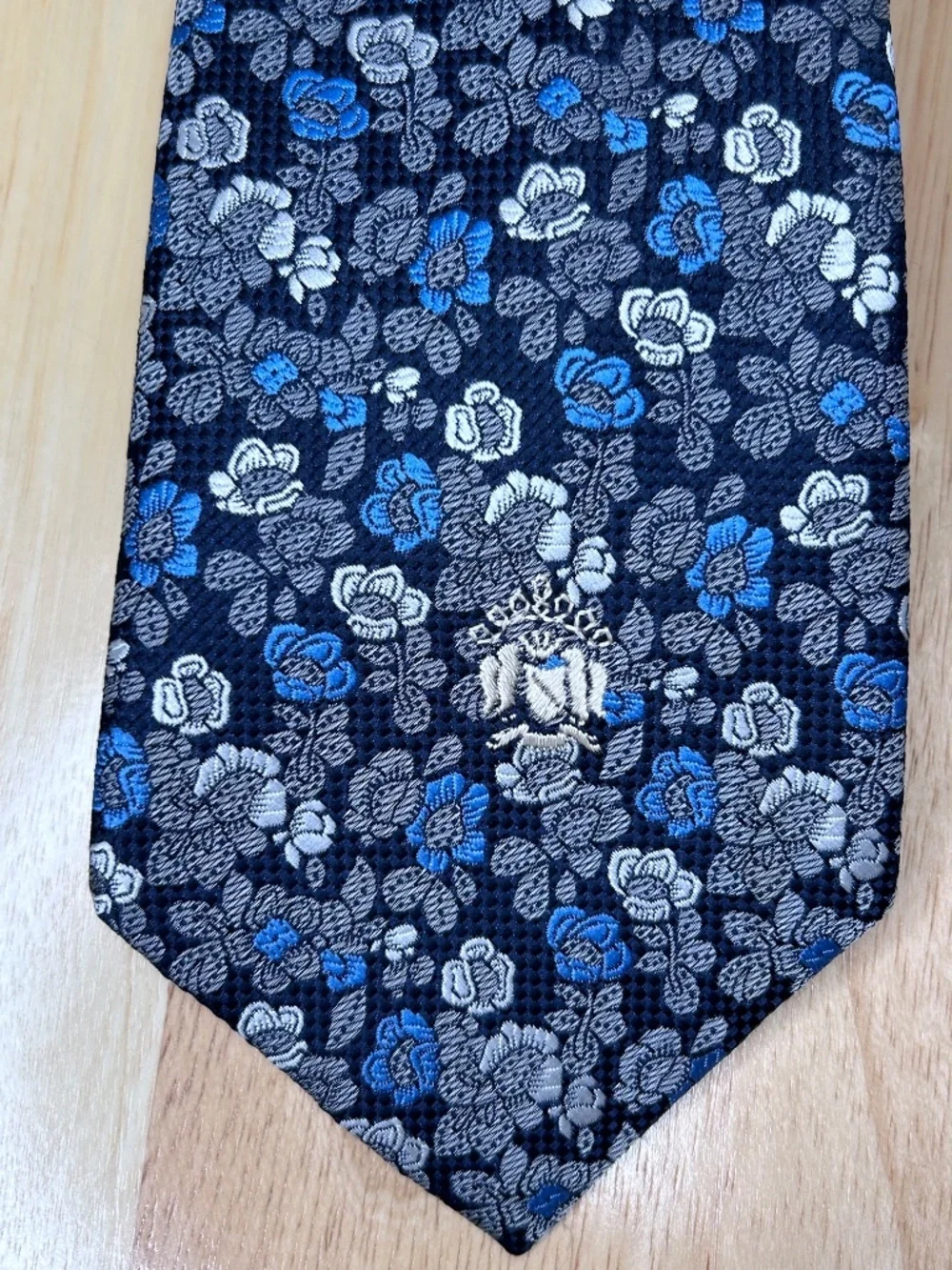 Oleg Cassini Men's Floral Jacquard Embroidered Polyester Tie Black Blue Gray